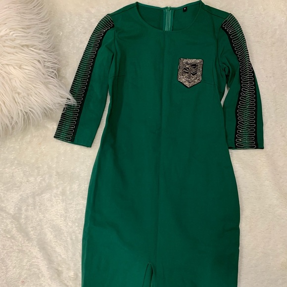 Green Dress - Picture 1 of 2